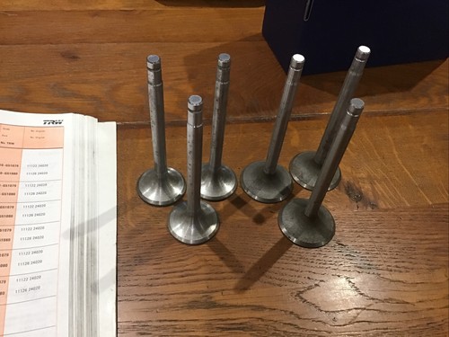 Chrysler 160/180/2 Litre Inlet And Exhaust Valves 1971on - Picture 2 of 4
