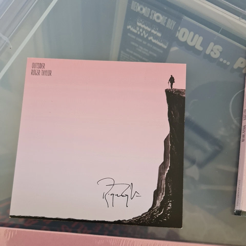 ROGER TAYLOR QUEEN SIGNED OUTSIDER BUNDLE 12" LP VINYL CD CASSETTE  AUTOGRAPHED - Image 2 of 4