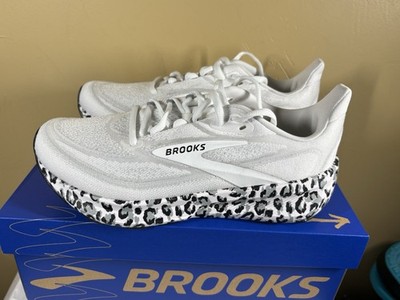 Brooks Revel 9 Shoes White/Ultimate Grey/Blk Leopard 1204891B132 NIB Size 6W