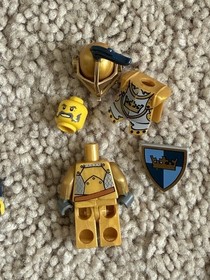 LEGO Castle Drawbridge Defense 7079 Incomplete W BOX Manual Gold Knight Cas415