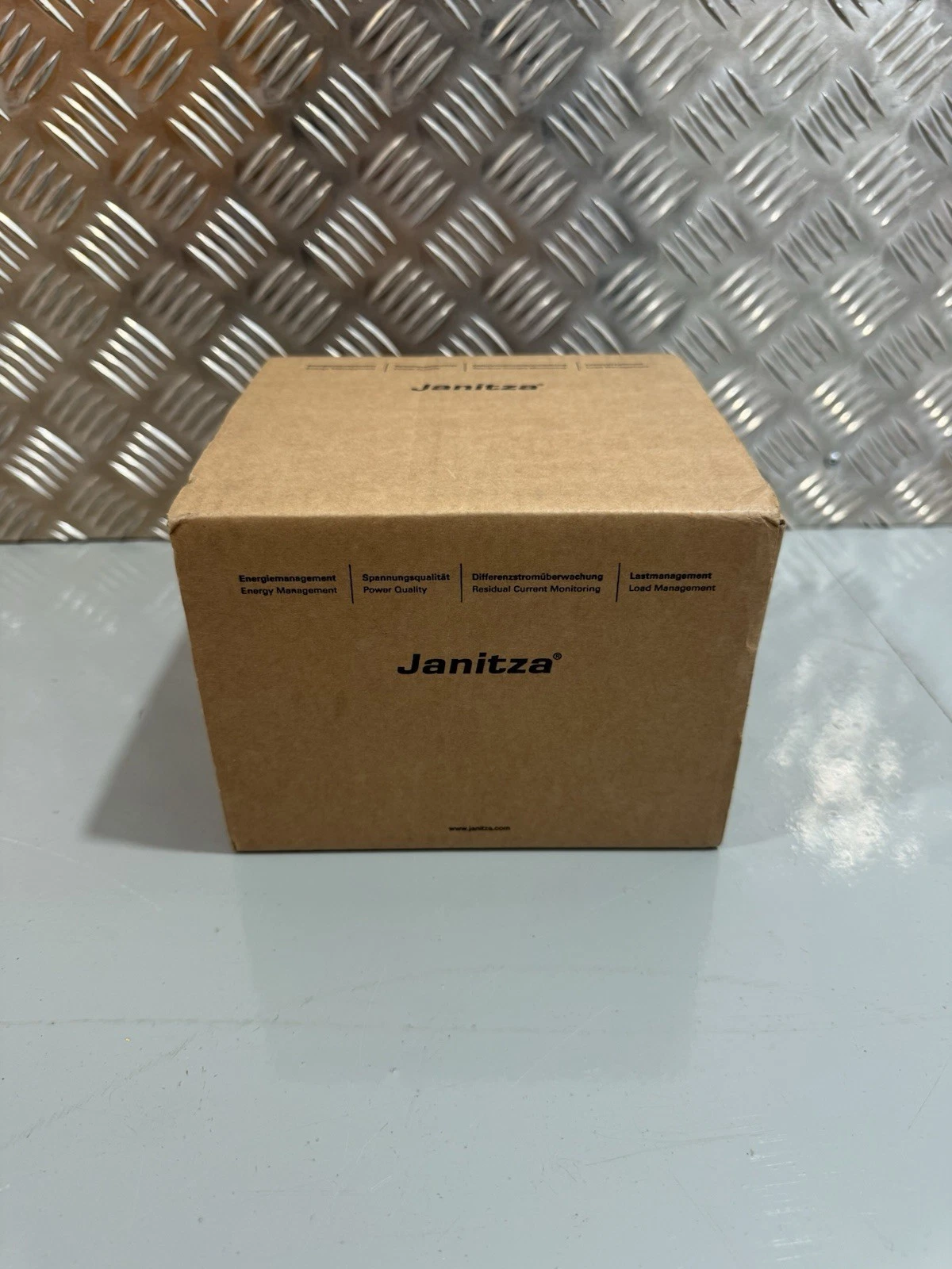 Janitza 5232004 UMG96-PA-MID+ Energy Meter MID Certified Brand New In Box