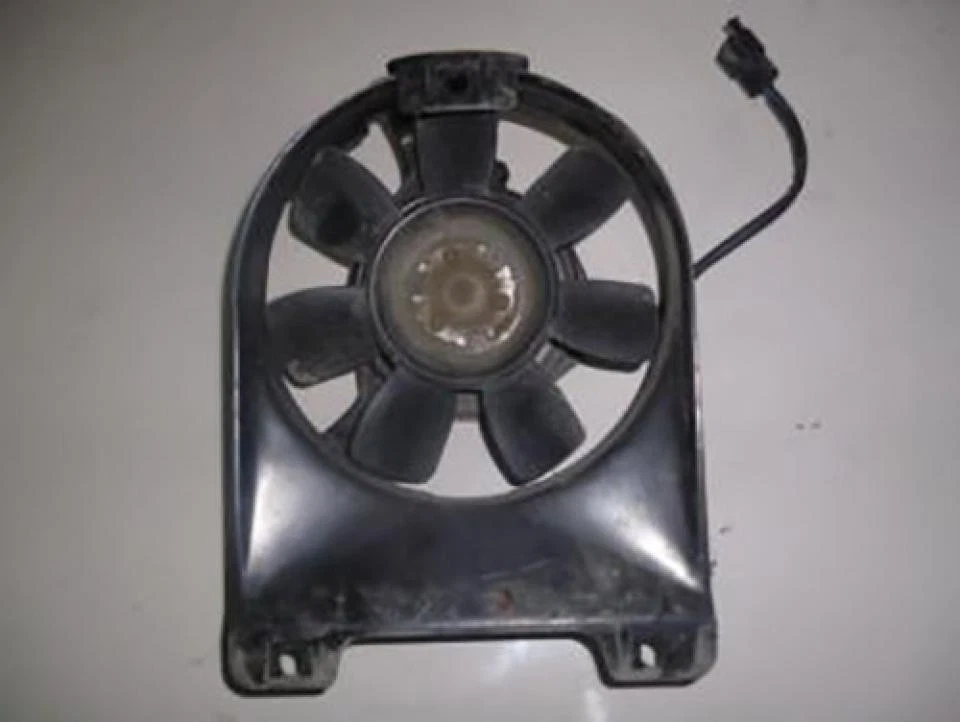 Ventilateur origine pour Moto Yamaha 750 Fzx Fazer Après 1992 4AM Occasion - Photo 1/1