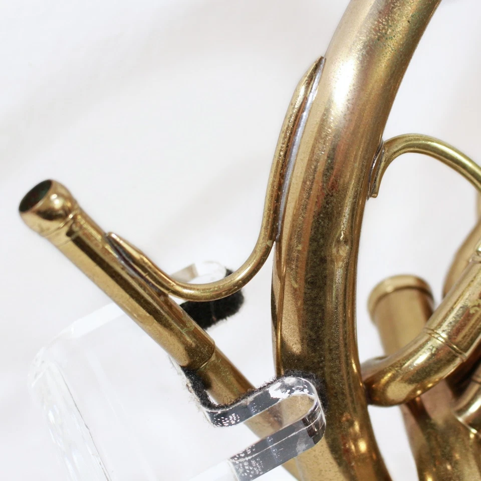 Vintage años 30 C.G. Melofón de pistón Conn "Naked Lady" 4E con boquilla y estuche Foto 3 de 4