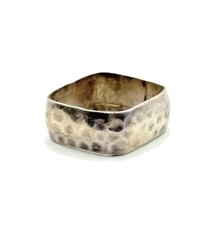 925 Sterling Silver Hammered Square Ring - Size 9.75