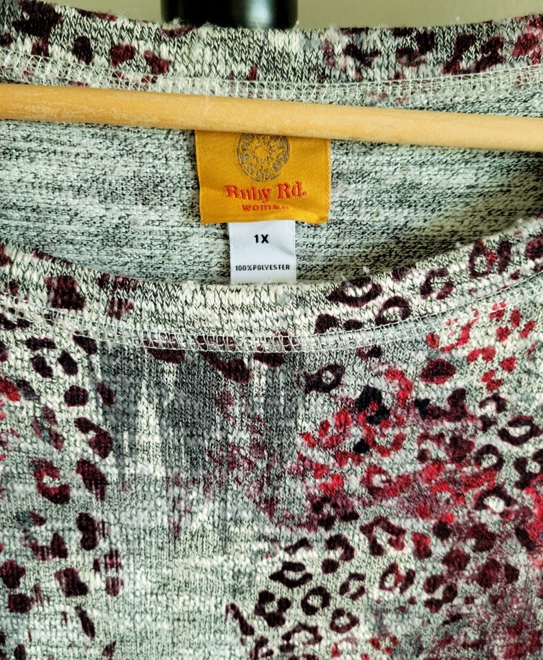 Ruby Rd 1X Leopard Cheetah Sweatshirt Kangaroo Pouch Pocket Roll Tab