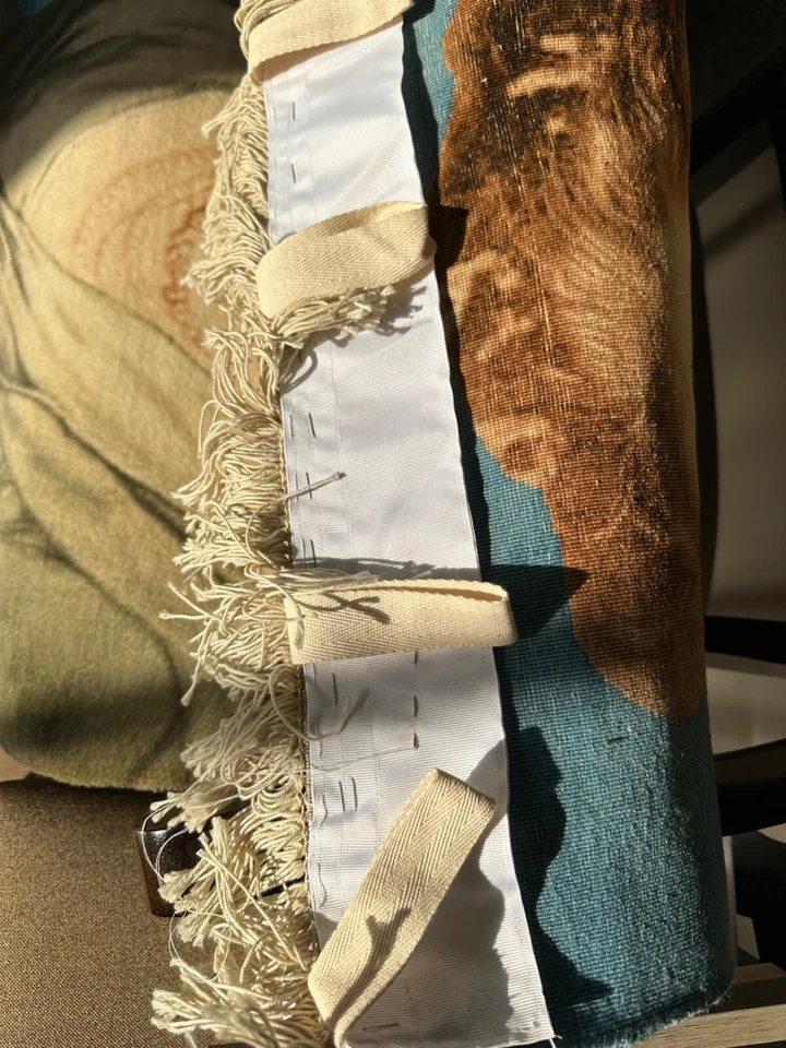 Maria Macdolena portrait on antique carpet picture - gabilen - need to see it Foto 3 de 4