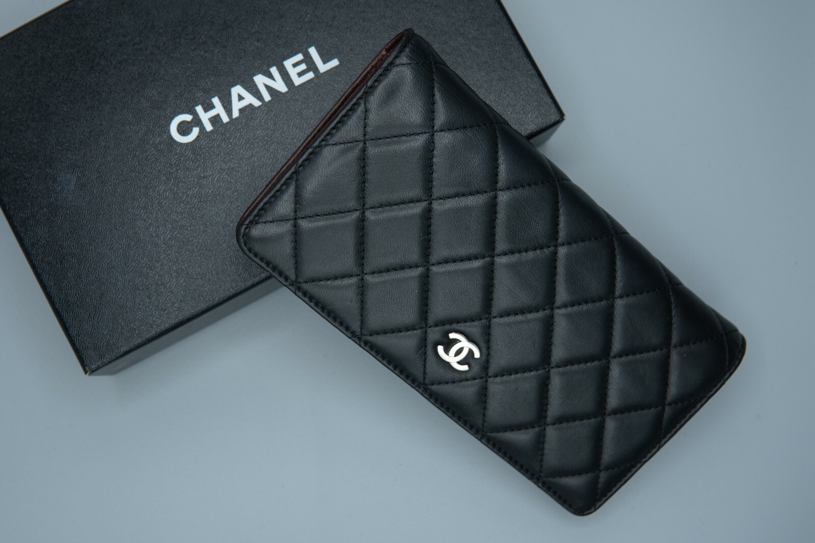 Chanel Lambskin Quilted Yen Black Wallet Women Very G… Gem