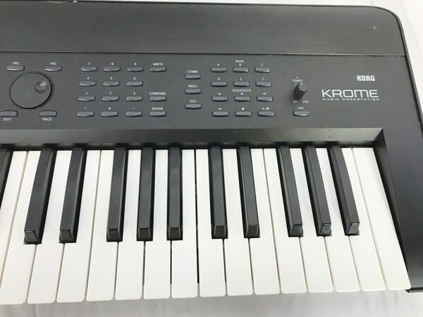 Korg KROME 61-Key - Music Workstation Keyboard & Synthesizer Korg KROME 61-Key - Music Workstation Keyboard & Synthesizer