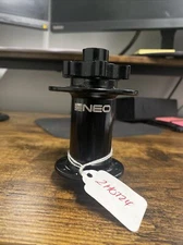 NEW! Stan's NoTubes Neo Bicycle Front Hub 15x100 TA 6 Bolt Disc 24 Hole 2H0724