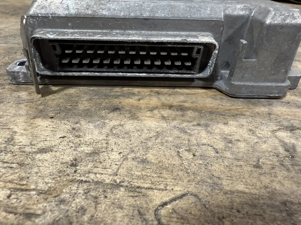 1989-1992 Volvo 740 Ignition Control Unit 3507696 Module 15 10E7 - Imagen 2 de 3