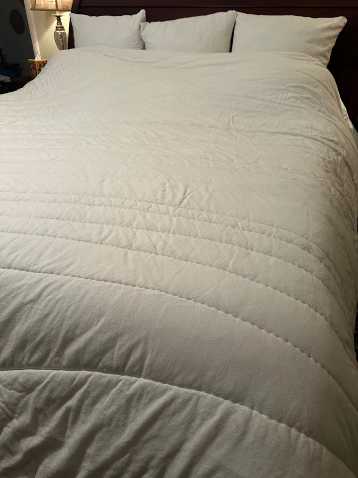 WEST ELM Blanco Algodón Ondas Curvas Cosidas Esponjoso COMODADOR KING Foto 2 de 4