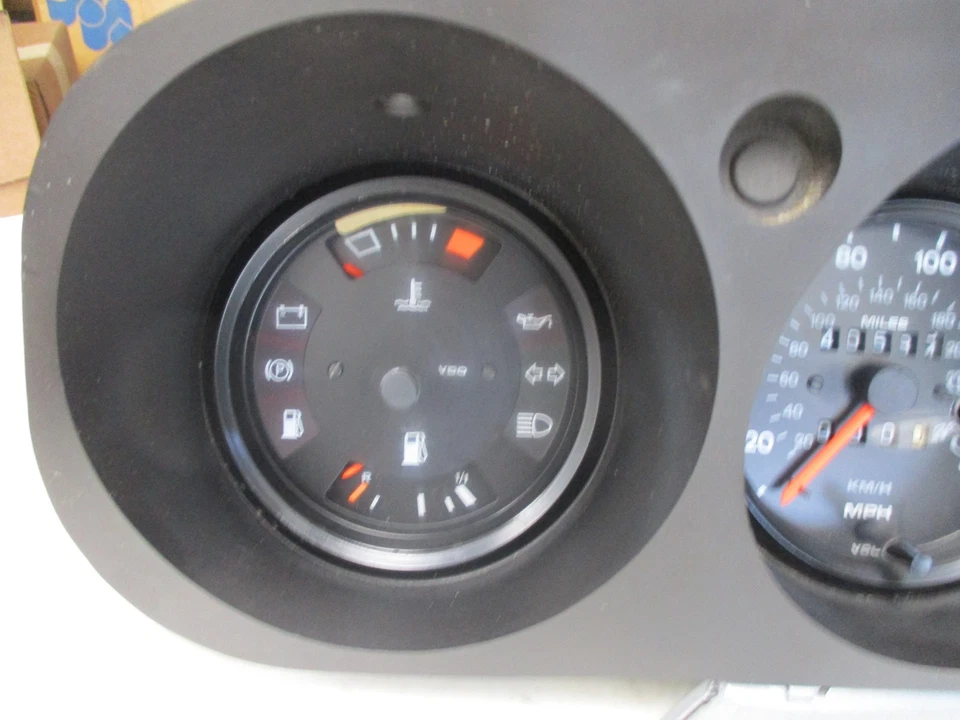 VDO PORSCHE 1987 924-S 160 MPH SPEEDOMETER  40,584  DASH GAUGE CLUSTER UNTESTED - Image 2 of 4
