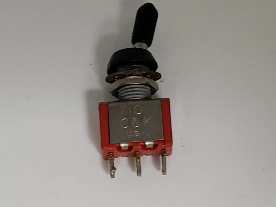 C & K 7101 MINIATURE TOGGLE SWITCH ON-ON SPDT 2A 250VAC 5A 120VAC (LOT OF 4) - Image 3 of 4