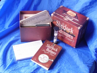 The Sherlock Holmes Puzzle Case Game of Deduction 2014 Very Nice Set