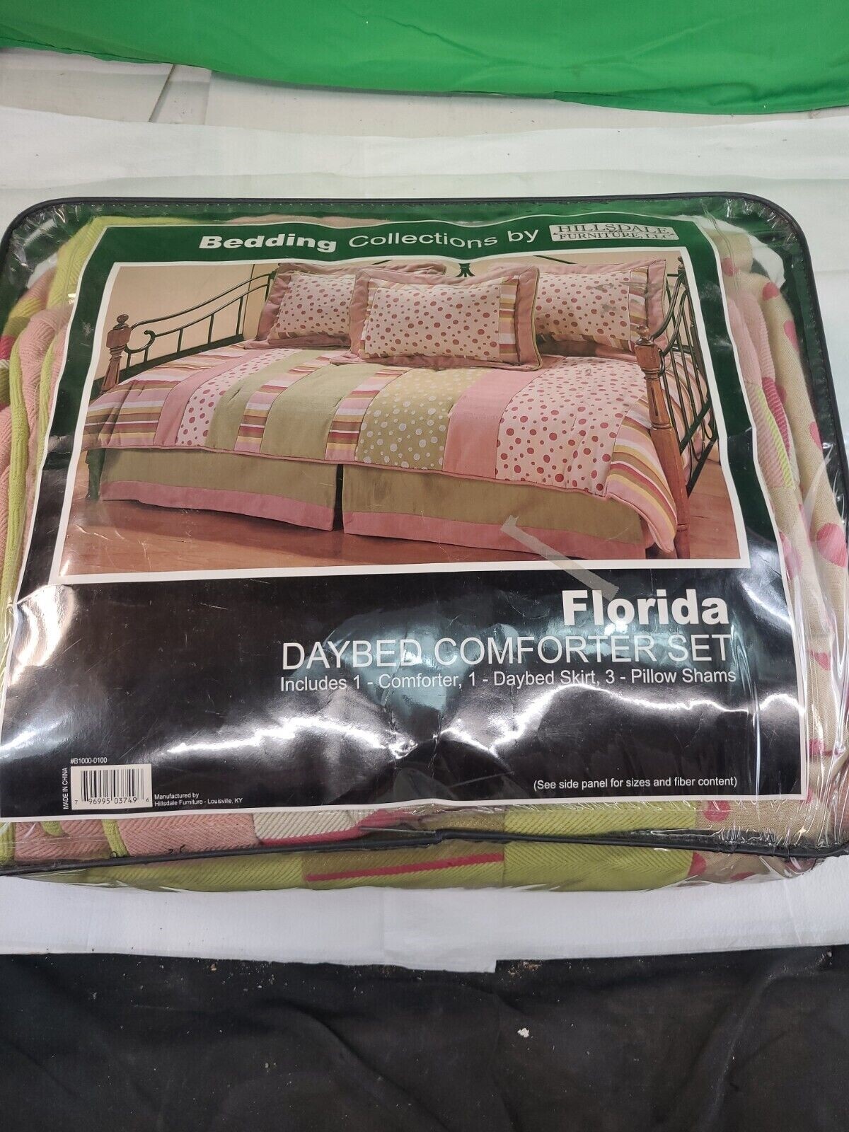 HILLSDALE B1000-0100 FLORIDA DAYBED COMFORTER SET-COMFORTER-