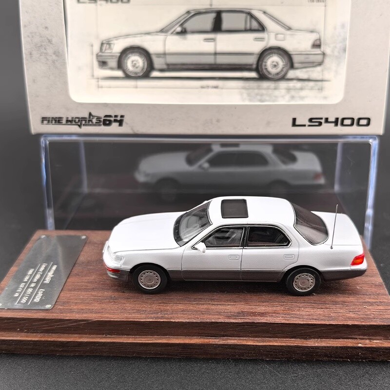 ミニカー LA400K Amazon.com: QIYUMOKE Boeing 787 Dreamliner 1/400 Die-cast