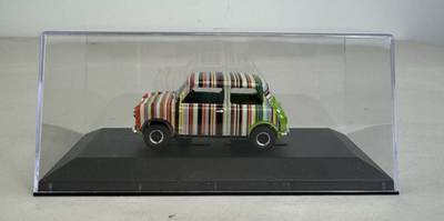 Mini Paul Smith Edition, L'alta Moda Viaggia Sulla Cooper. Arriva Una Versione Speciale Molto Glamour 9313799 Mini Paul Smith Edition, L'alta Moda Viaggia Sulla Cooper. Arriva Una Versione Speciale Molto Glamour 9313799