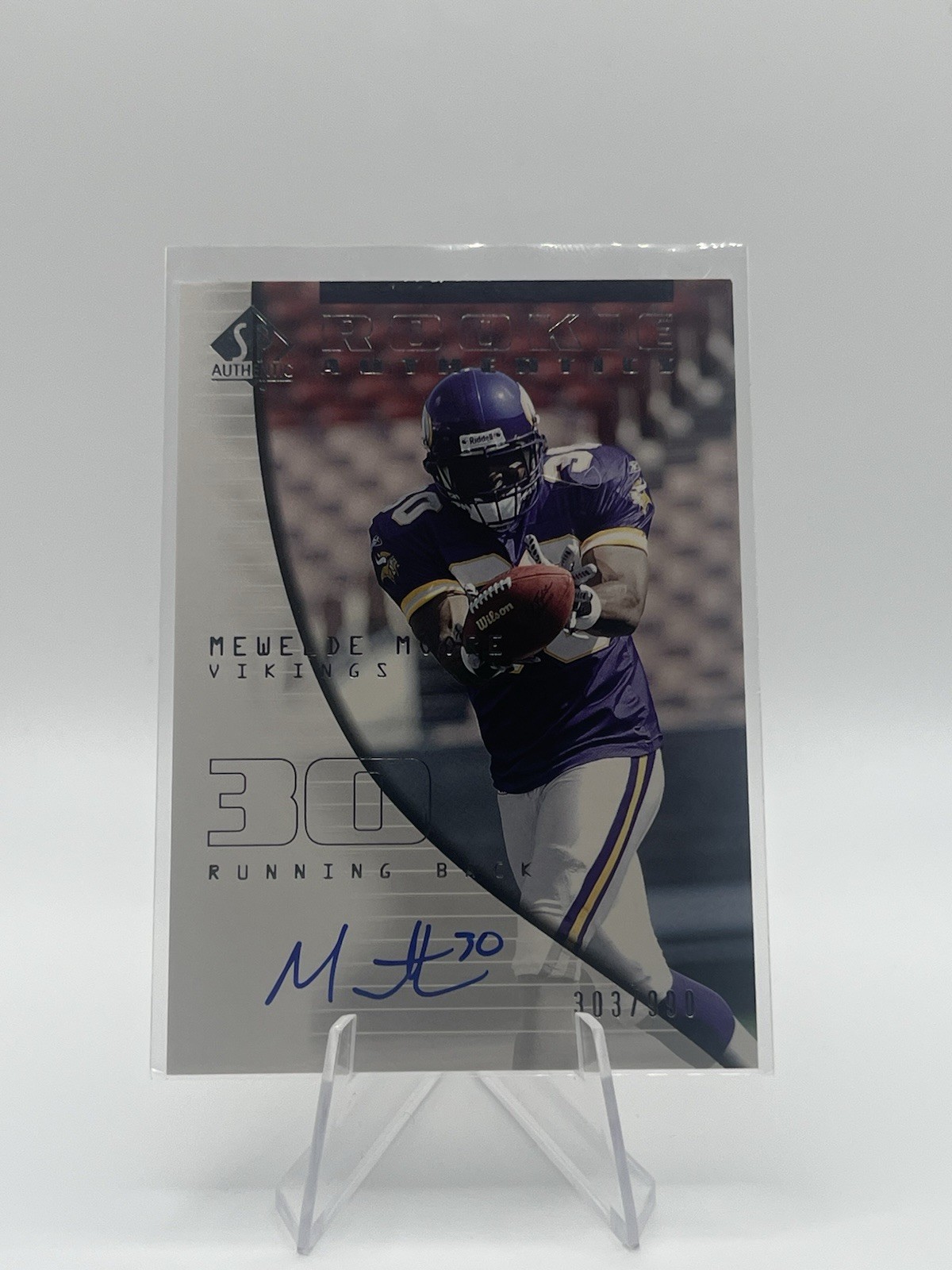 Mewelde Moore On-Card Auto /990 RC 2004 SP Authentic Rookie Authentics #172