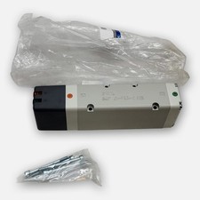 NEW SMC VQC5201-51 SOLENOID VALVE