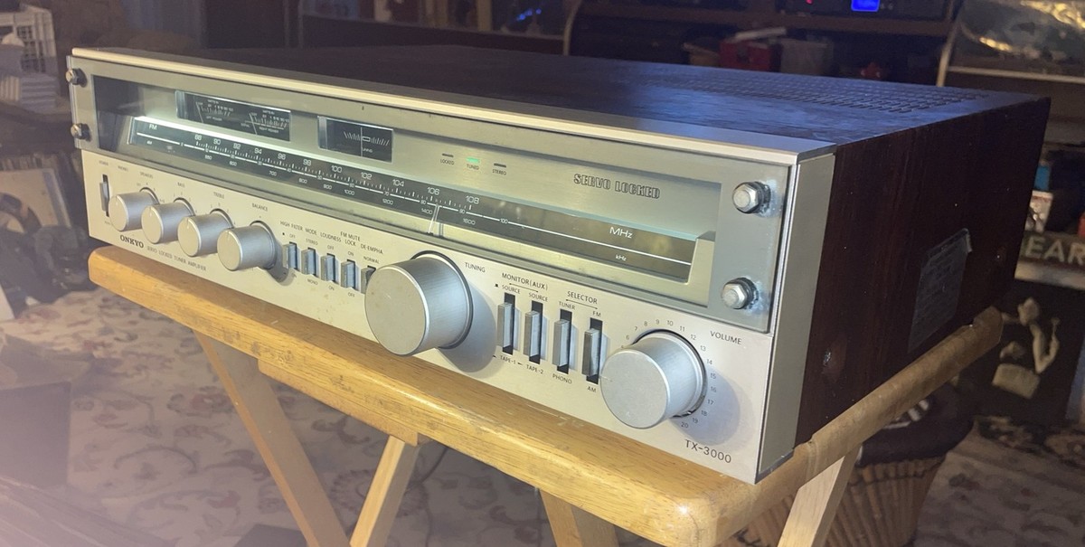 Beautiful Onkyo TX-3000 Servo Locked Tuner Amplifier AM/FM Stereo