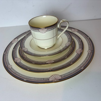 Noritake STANFORD COURT (9748) 5 Piece Dinnerware Set Bone China