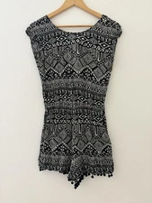 Be Cool Women's L Shortsleeved Romper Black/White Geometric Print