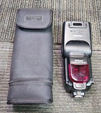 Nikon SB-900 Speedlight High-Performance, Professional Shoe-Mount Flash Case