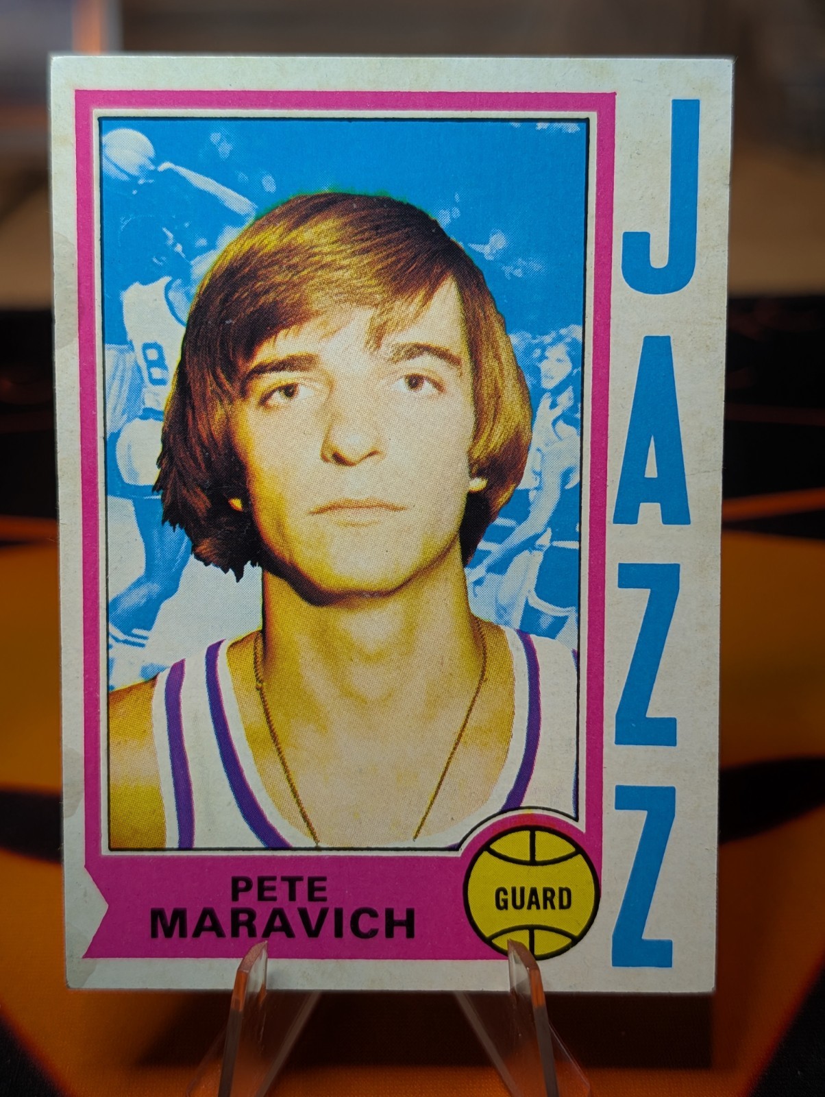 Pete Maravich #10 Basketball Cards 1974 Topps trading card — raw and PSA graded price guide