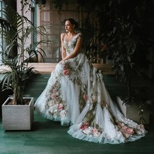 Romantic 3D Flowers Wedding Dresses Sheer Neck Boho Garden Tulle Bridal Gowns