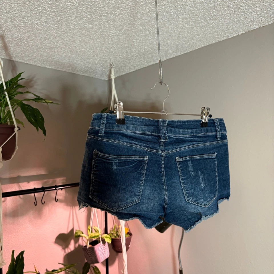 Grane Denim Shorts Low Rise Distressed Frayed Hem Juniors Size 5 - Image 3 of 4