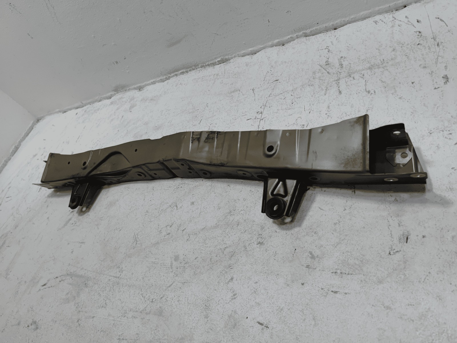 2017-2020 ACURA MDX FRONT RADIATOR SUPPORT UPPER TIE BAR BRACKET OEM