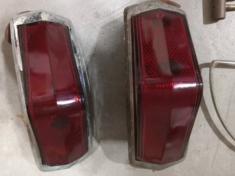 1940 Cadillac LaSalle SERIES 52 Parts Chrome Tail Light Horn Button Ant Switch Foto 2 de 4