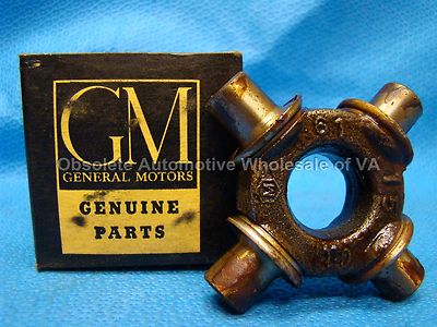 GM 406803 U-Joint Cross Journal 1937 - 1951 Olds 88 98 Pontiac Torpedo USA Made
