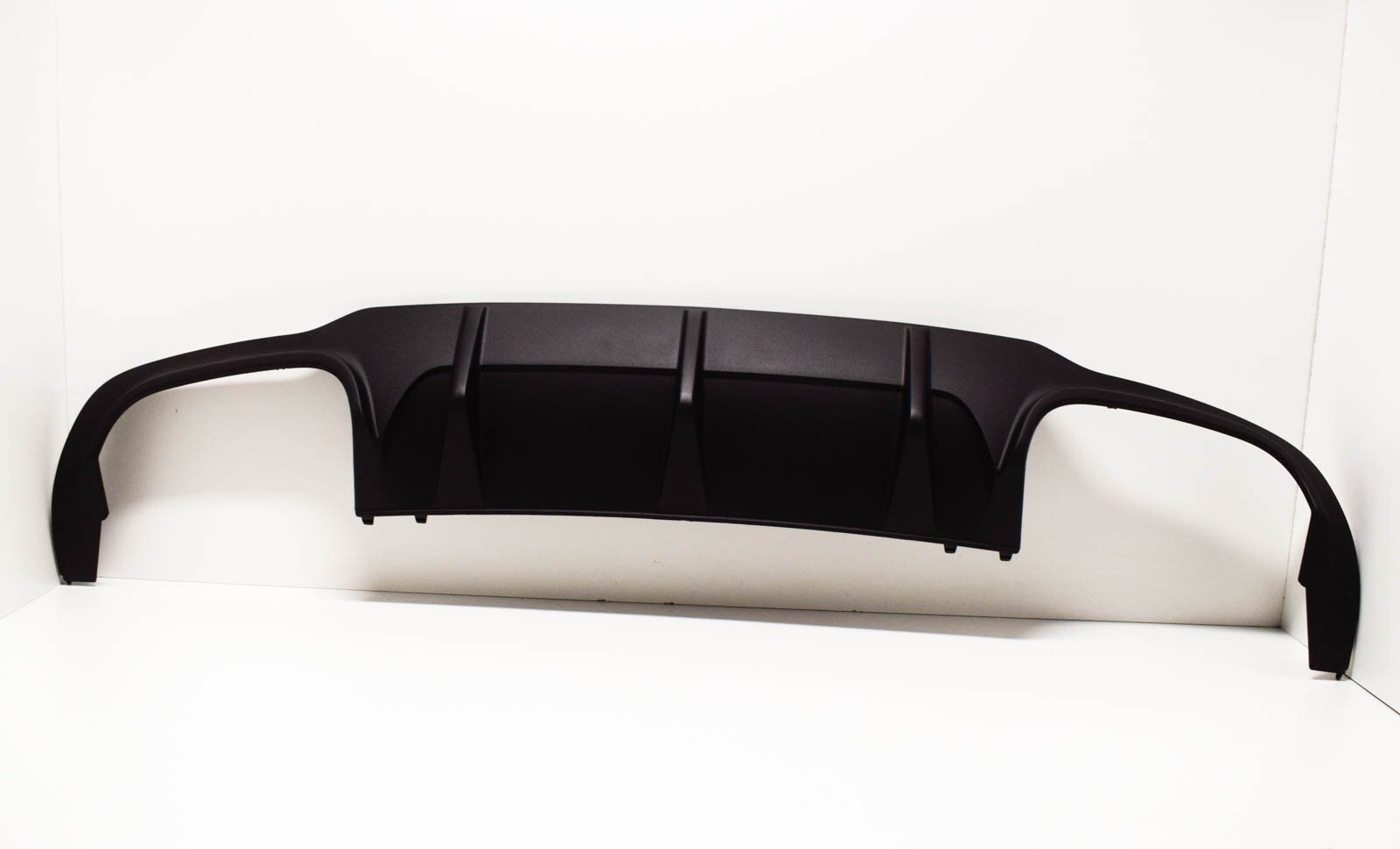 MB C-KLASSE W204 Heckstoßstange AMG Diffusor A2048853938 NEUES  