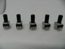 5x Potentiometer 3 Pins 9 Type Rv09 Vertical 12.5mm Shaft Adjustable Resistor PC