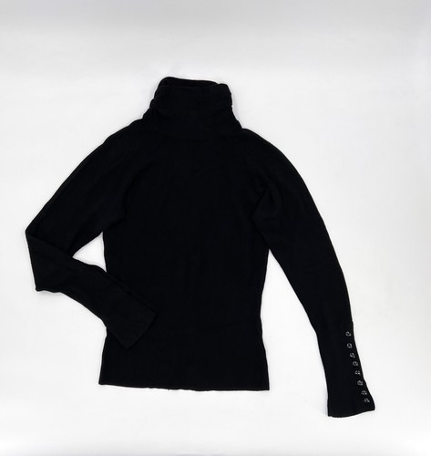 guess black turtleneck