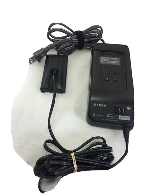 Genuine OEM Sony AC Power Adapter / Battery Charger / PSU Power Supply (AC-V16)