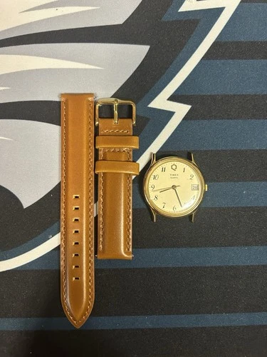 Vintage Q Timex Qaurtz Men's Watch New Band Needs Battery Runs Well