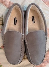 NWOT Lands End Fuzzy/Faux Fur Lined Grey Suede Moccasin Slippers Size 10EE