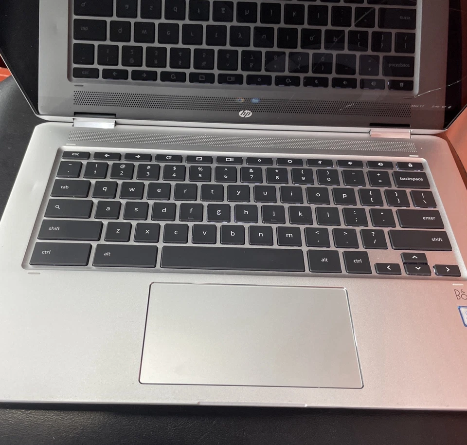 HP Chromebook x360 14 G1 i5-8350U 1,70 GHz 8 GB RAM 64 GB (leer) por favor Foto 2 de 4