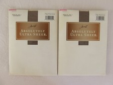 2 Pairs Hanes Absolutely Ultra Sheer Pantyhose Size D Control Top Gentlebrown