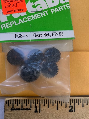 Futaba FP-S8 Servo Gear Set 5 Gears Part # FGS-8 New Old Stock - Picture 4 of 6