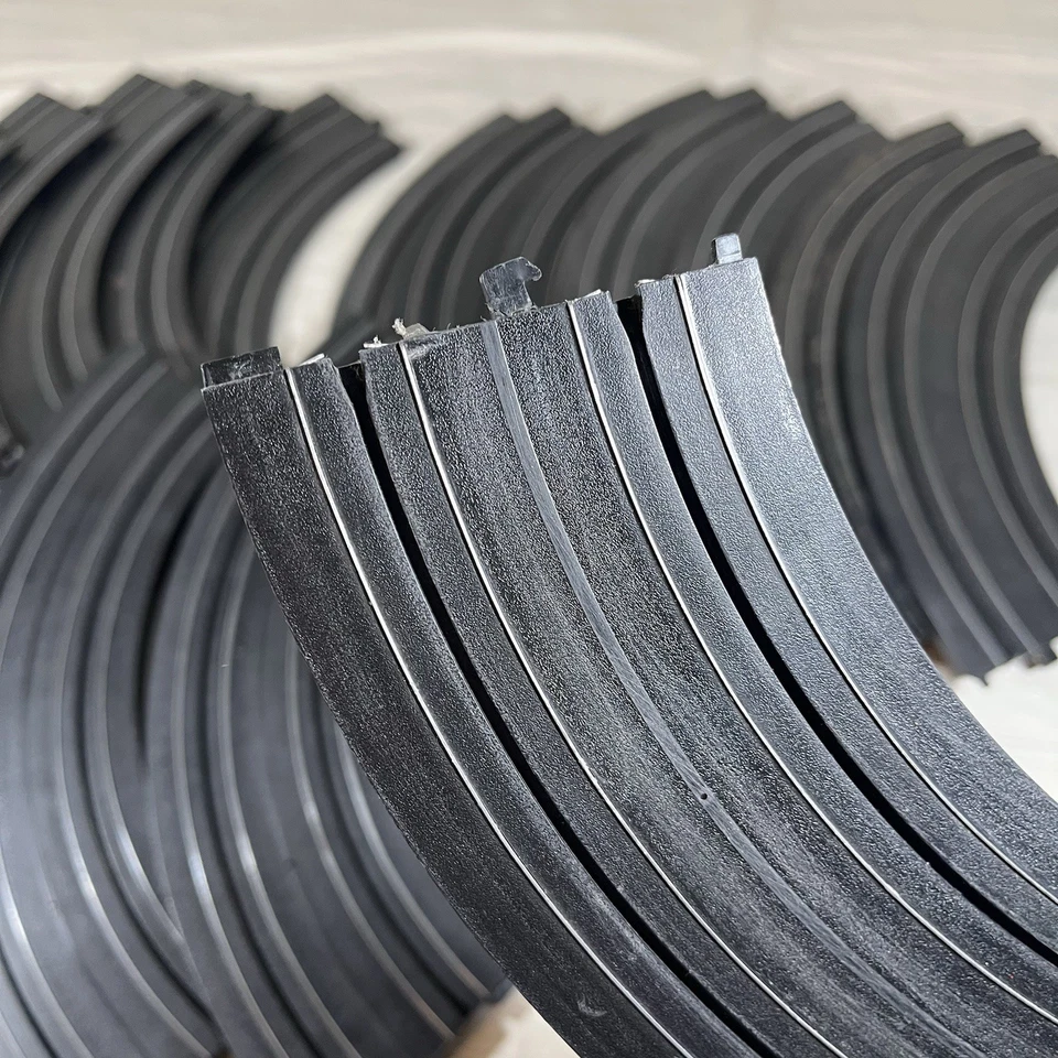 Life Like Racing 1995 escala HO 9" radio curva plana ranura coche pista lote de 15 A1 Foto 3 de 4