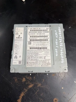 MERCEDES C350 W205 2016 HYBRID SAT NAV RADIO CD HEAD UNIT A2059003729 2015-2018 - Image 1 of 4