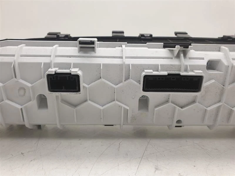 CLUSTER VELOCÍMETRO TOYOTA PRIUS 16-17 Foto 3 de 4