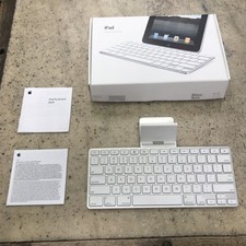 Apple iPad Keyboard Dock A1359 30-Pin 1st, 2nd Generation iPad Accessory In Box