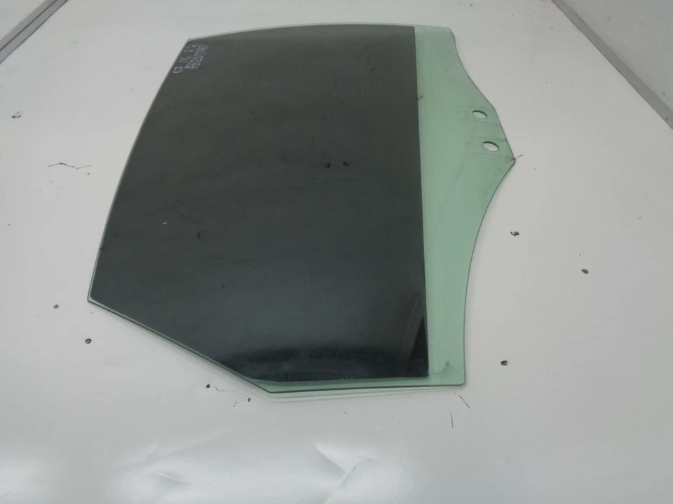 05-11 Audi A6 Quattro Puerta Ventana Cristal Trasero Lado Derecho Tintado OEM AK2011140 Foto 4 de 4