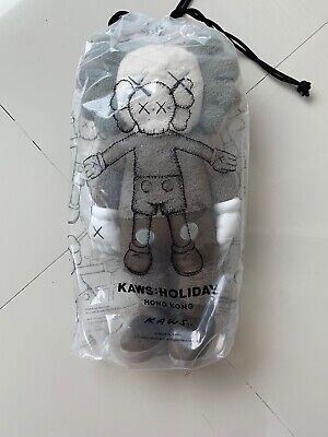 KAWS HOLIDAY HONG KONG Limited 20 KAWS HOLIDAY HONG KONG Limited 20