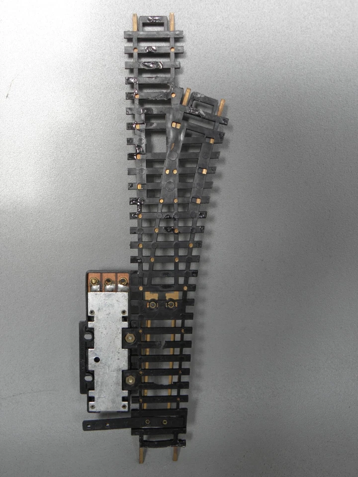 ATLAS HO / OO TRACK POINTS LEFT HAND TURNOUT (B) - Image 4 of 4