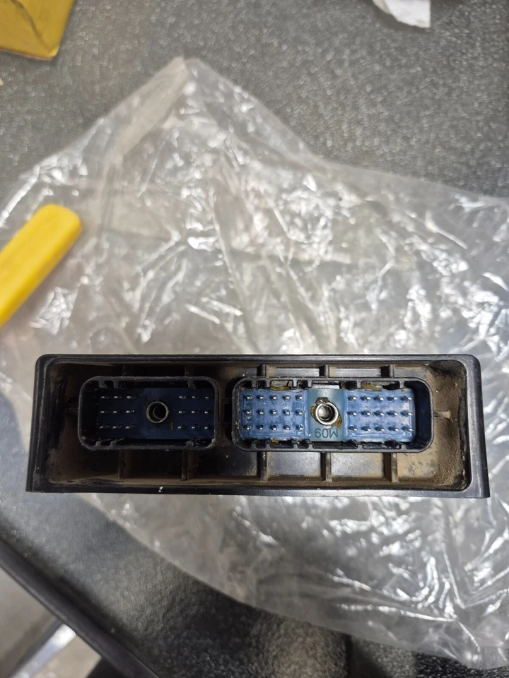 3572463C1 Bendex ABS control valve for IH heavy truck - Image 2 of 3